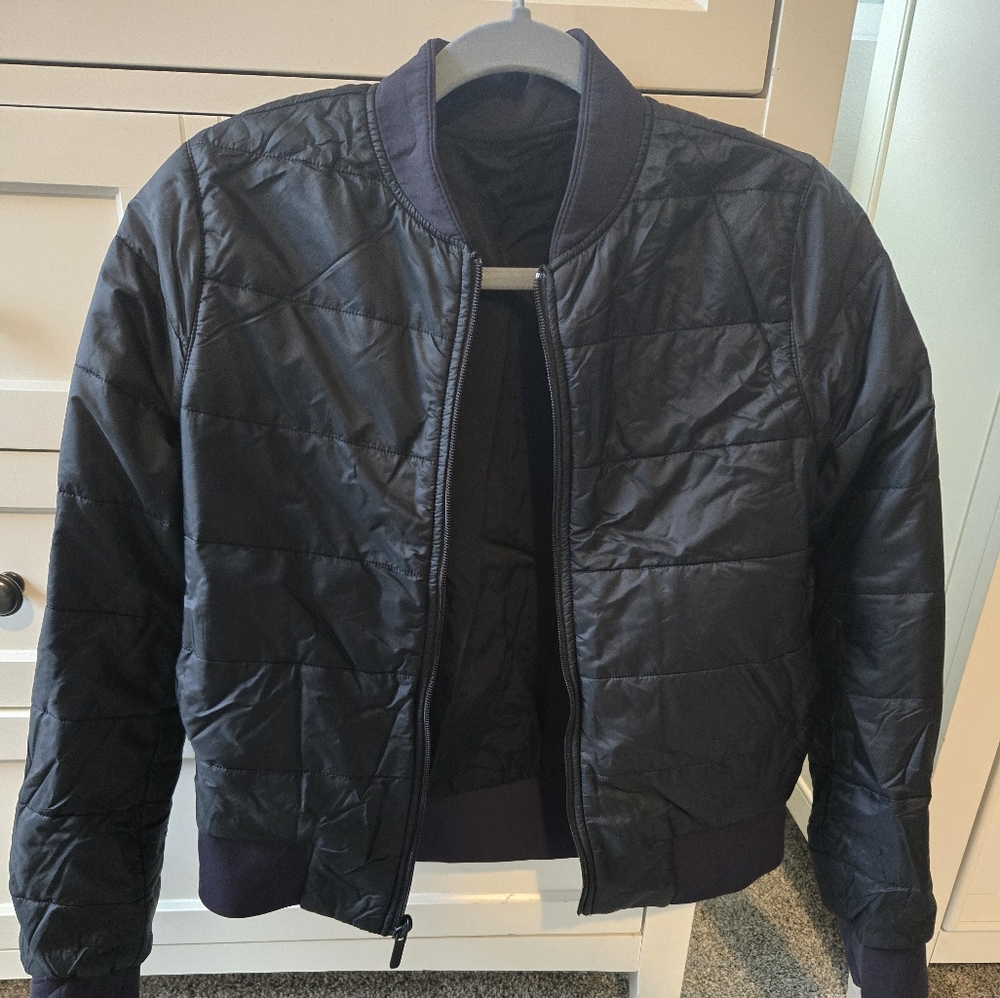 Reversible Lululemon puffer Size 4